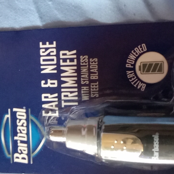 3 Barbasol ear and nose trimmer - Picture 2 of 3